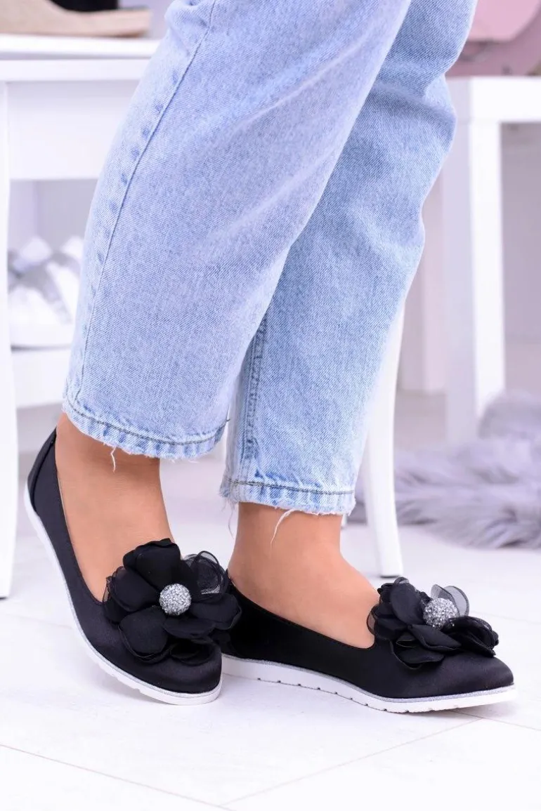 Aksamitne Baleriny Z Dużym Kwiatem Fumiko