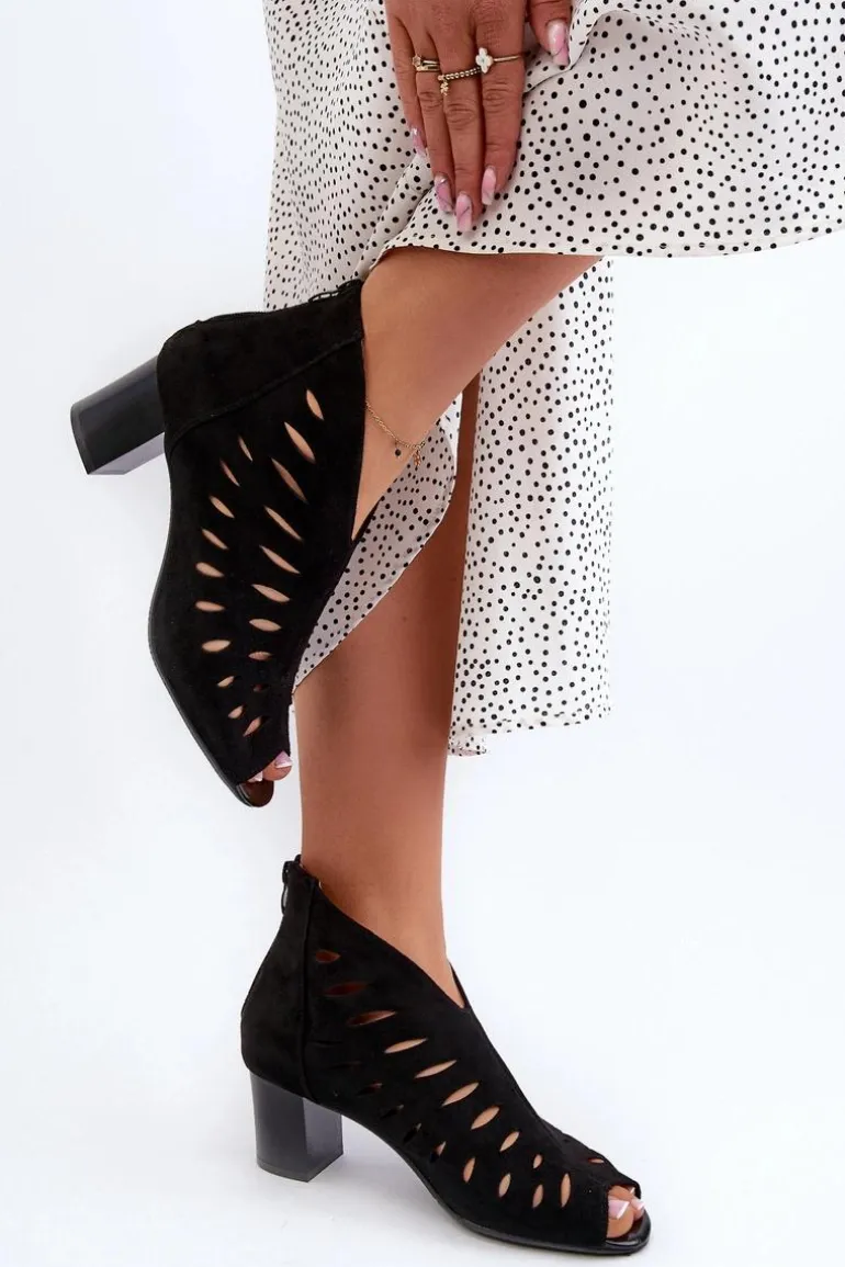 Ażurowe Botki Damskie Eko Zamszowe Na Słupku Z Odkrytymi Palcami Czarne Timalre