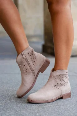 Ażurowe Botki Damskie Na Płaskim Obcasie S.Barski HY51-113 Beżowe