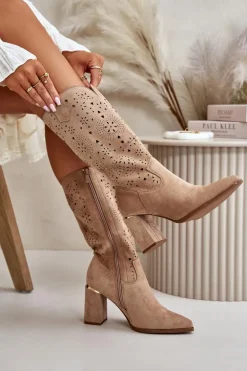 Ażurowe Botki Damskie Na Słupku Z Noskami W Szpic Eko Zamszowe Ciemnobeżowe Nevithra