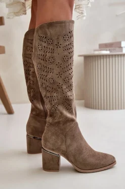 Ażurowe Kozaki Damskie Na Słupku Z Eko Zamszu Vinceza 16443 Ciemnobeżowe