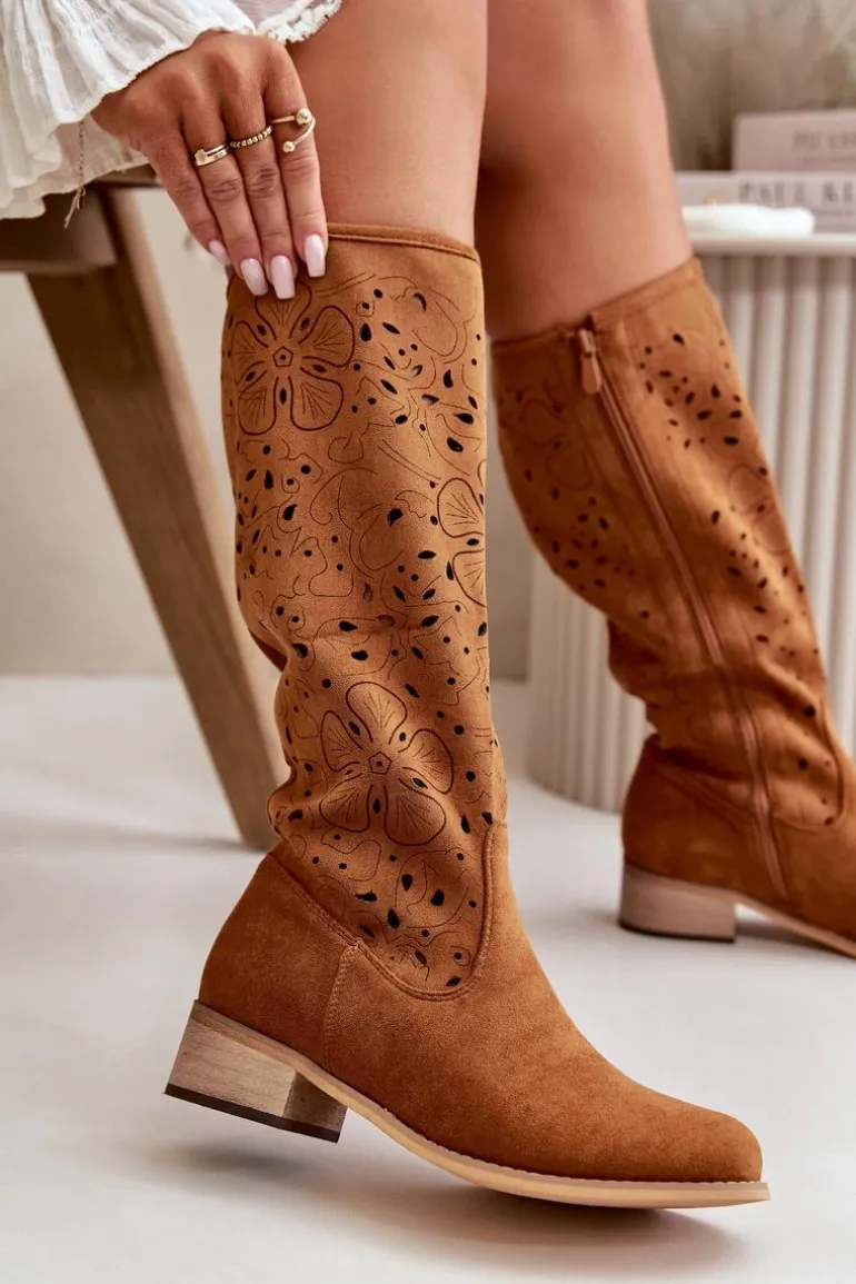 Ażurowe Kozaki Damskie Na Niskim Obcasie Eko Zamszowe Zapinane Na Zamek Camel Orchides