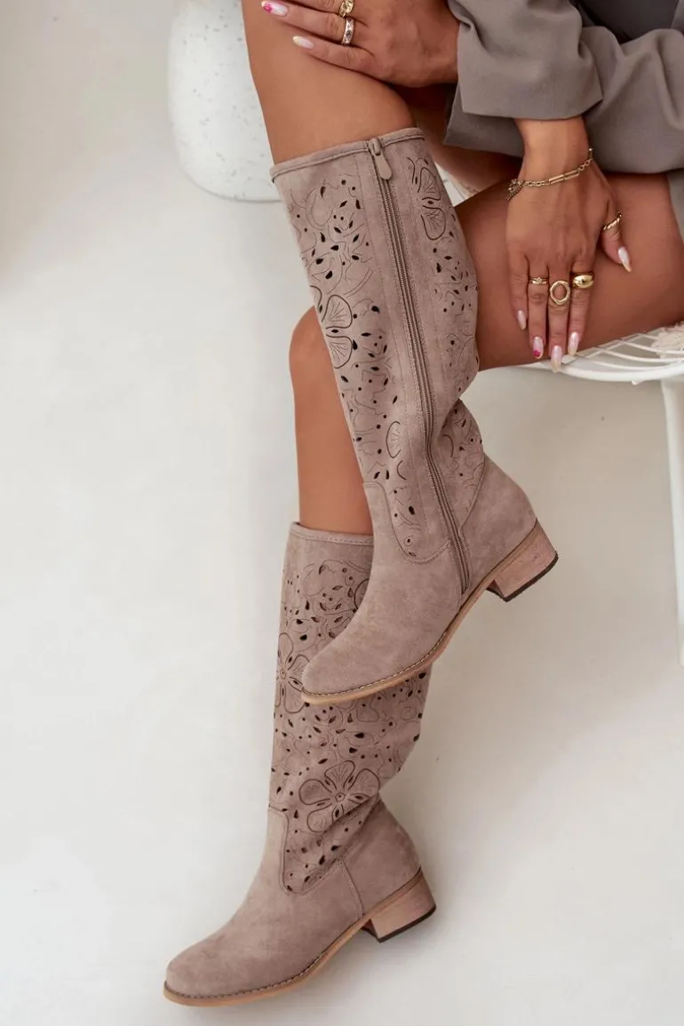 Ażurowe Kozaki Damskie Na Niskim Obcasie Eko Zamszowe Zapinane Na Zamek Beżowe Orchides