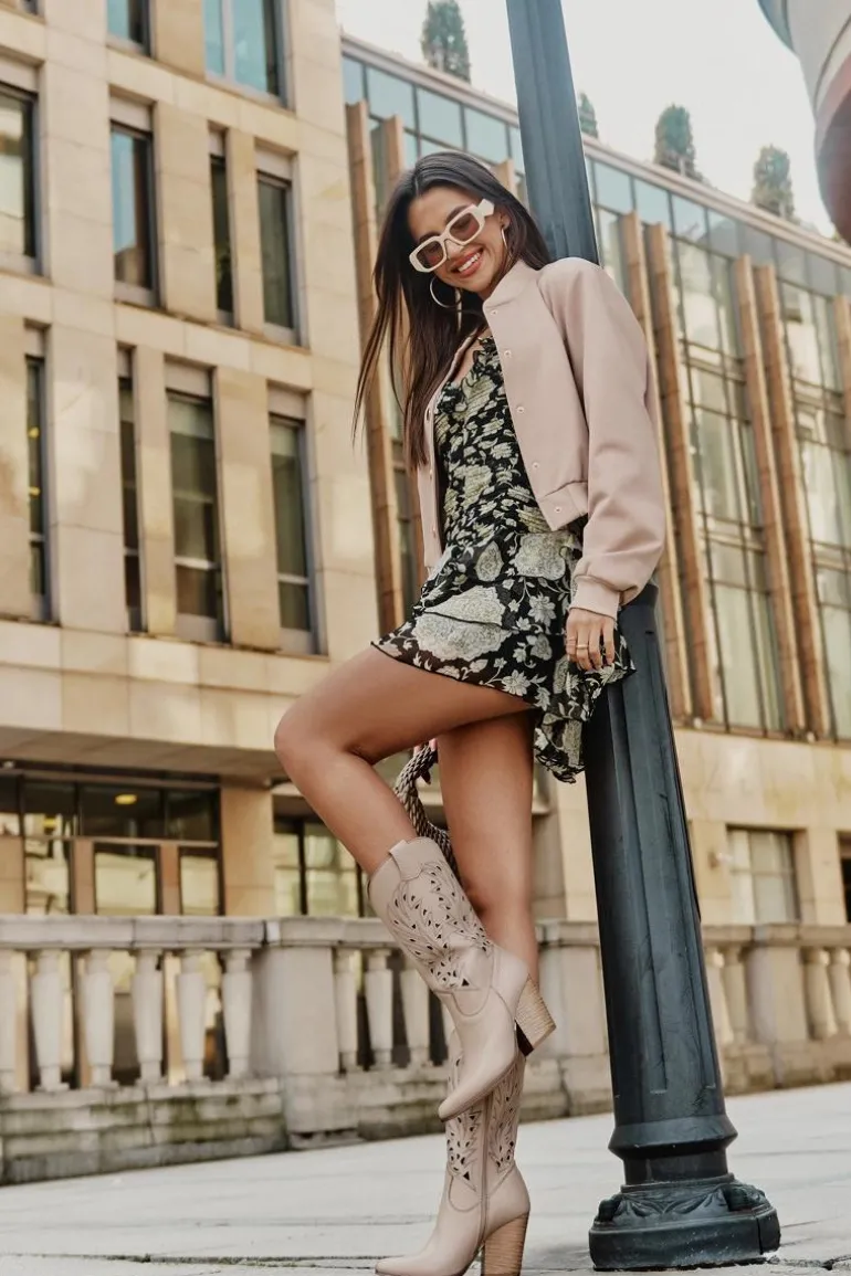 Ażurowe Kozaki Do Połowy Łydki Na Słupku Skórzane Lewski 3609 Beżowe