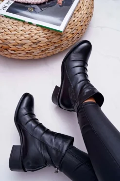 Botki Damskie Czarne Płaski Obcas Skóra Naturalna Laura Messi