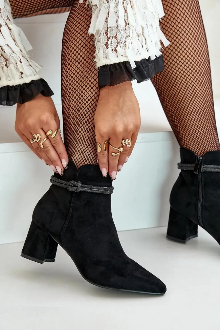 Botki Damskie Eko Zamszowe Na Słupku Z Noskami W Szpic Czarne Terivannes