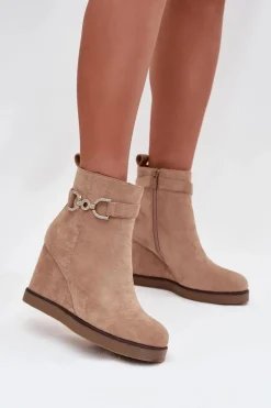 Botki Damskie Na Koturnie Z Ozdobnym Detalem Beżowe Marivana