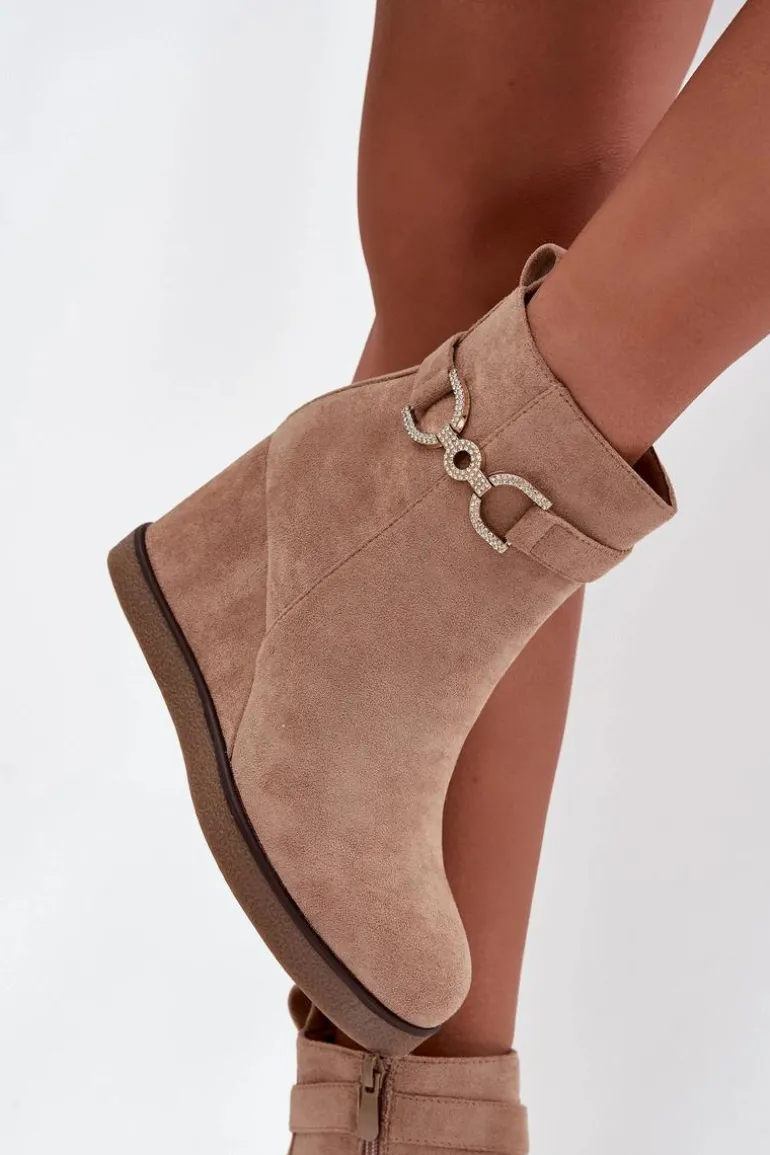 Botki Damskie Na Koturnie Z Ozdobnym Detalem Beżowe Marivana