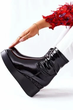 Botki Damskie Na Koturnie Lakierowane Czarne Therapie