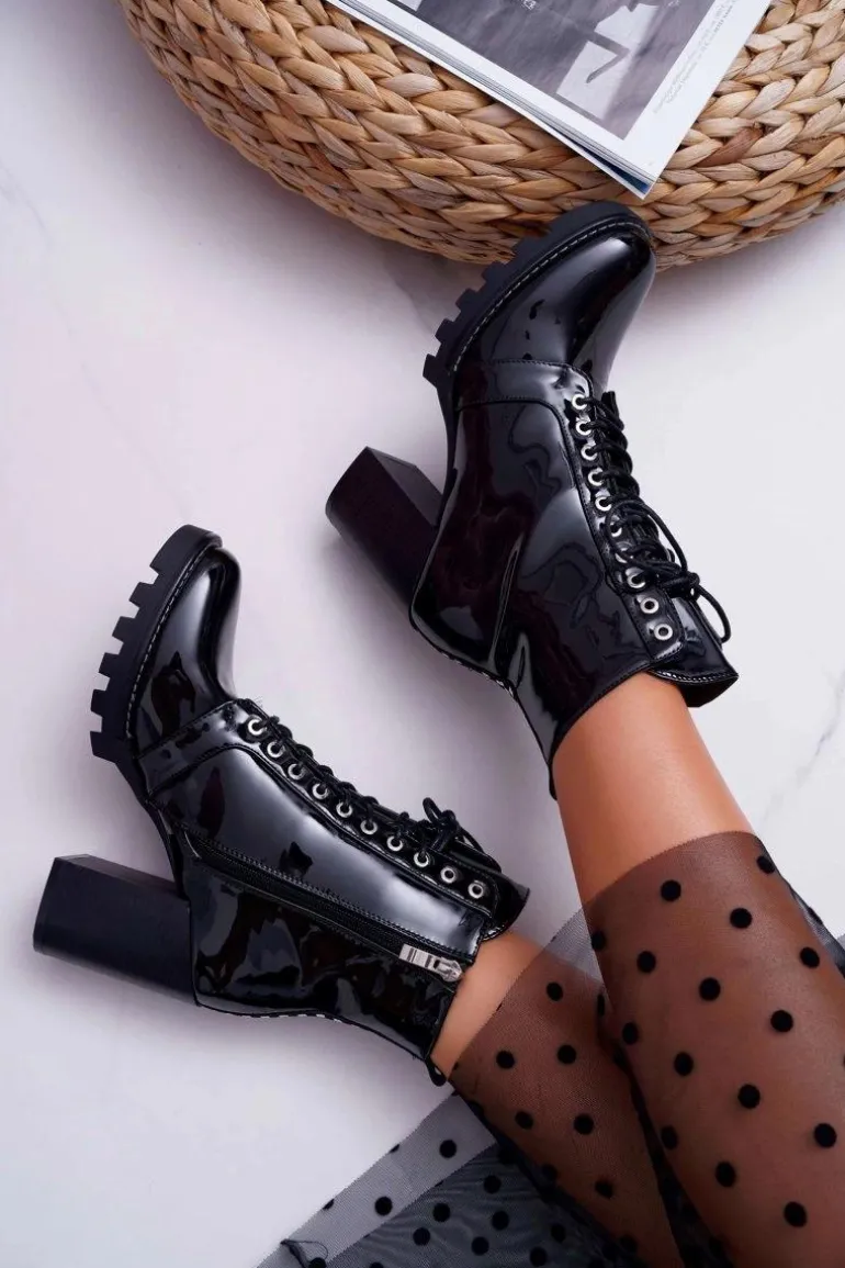 Botki Damskie Na Słupku Lakierowane Czarne Insist