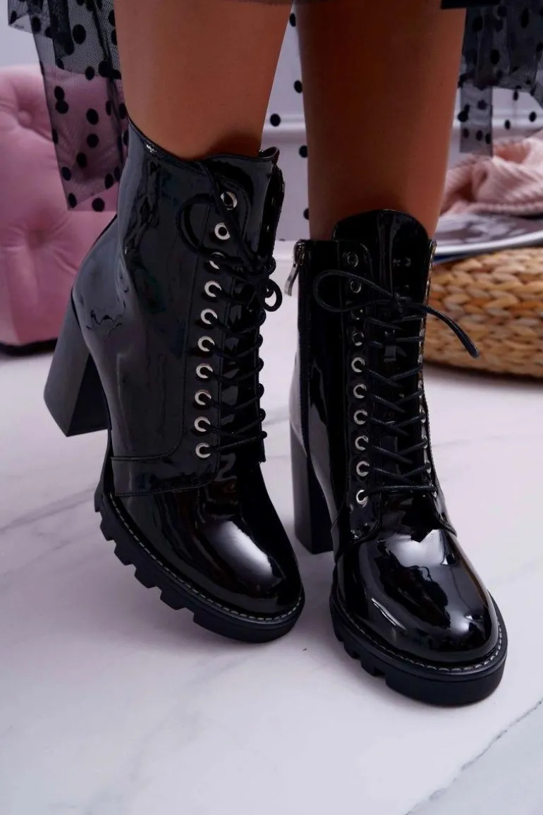 Botki Damskie Na Słupku Lakierowane Czarne Insist