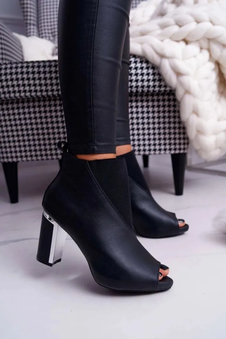 Botki Damskie na Słupku Odkryte Palce Wsuwane Czarne Germen