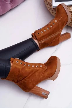 Botki Damskie Na Słupku Ozdobny Suwak Zamsz Camel Imagine