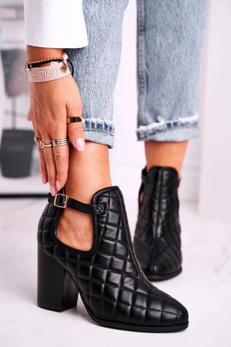 Botki Damskie Na Słupku Pikowane Z Wycięciami Czarne Dreams