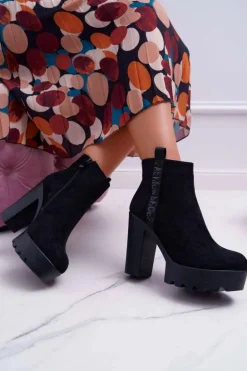 Botki Damskie na Słupku Platforma Zamszowe Czarne Estacado