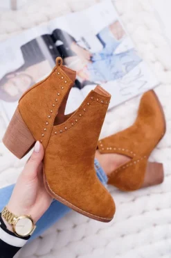 Botki Damskie Na Słupku Wsuwane z Wycięciami Camel ManiMani