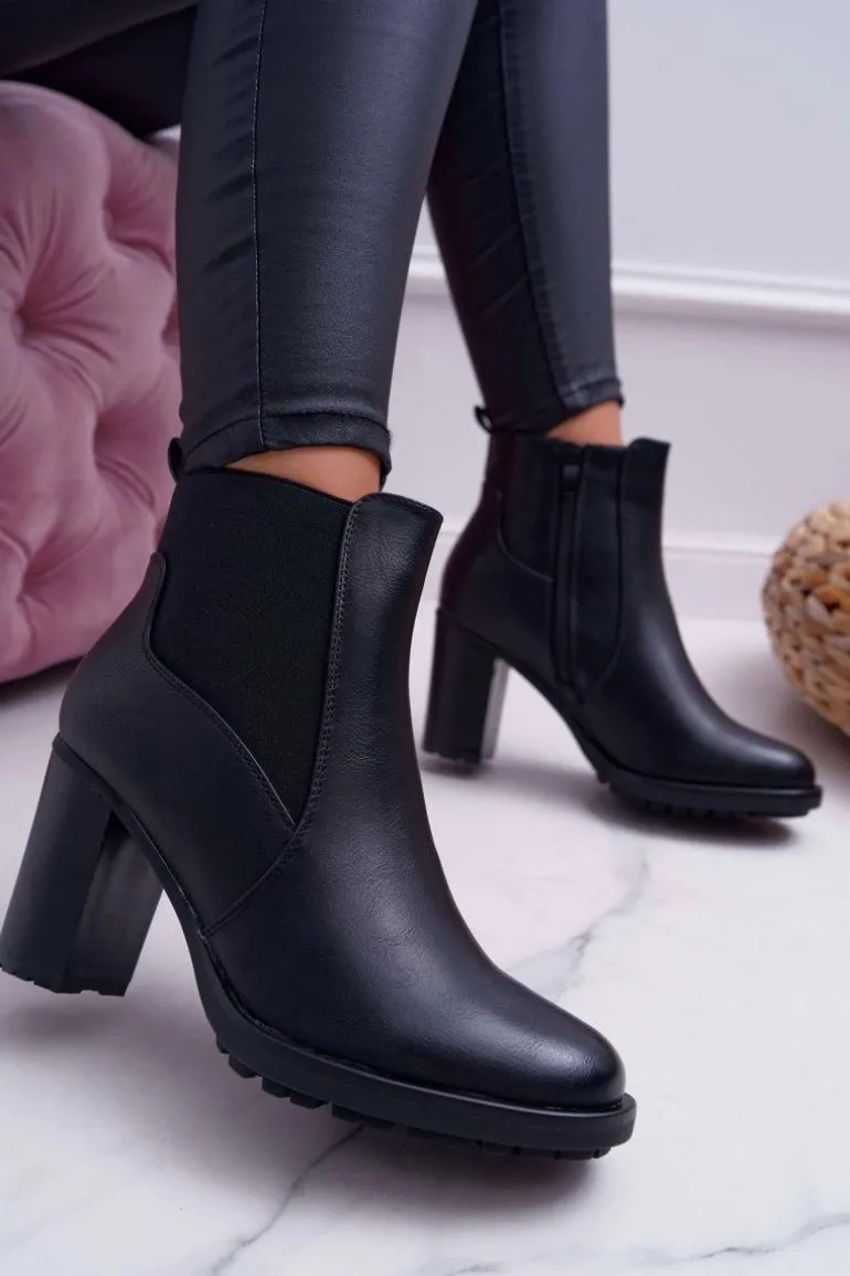 Botki Damskie Na Słupku z Zamkiem Czarne Beloved