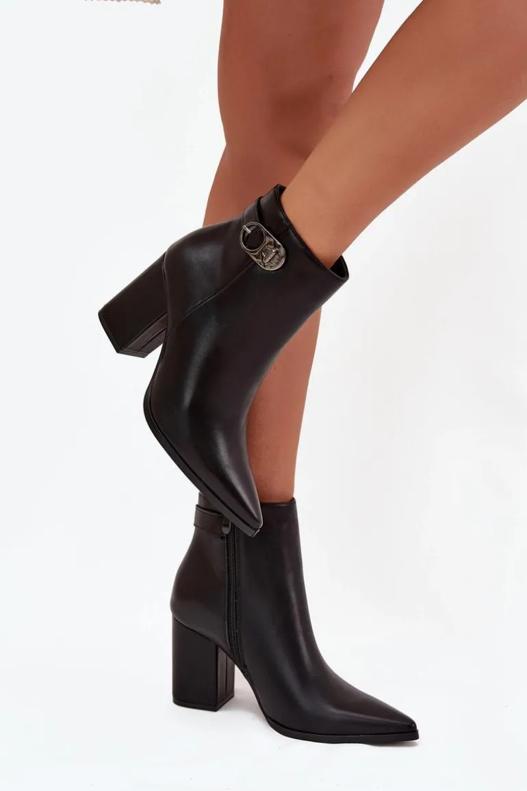 Botki Damskie Na Słupku Z Ozdobnym Detalem Czarne Tharina