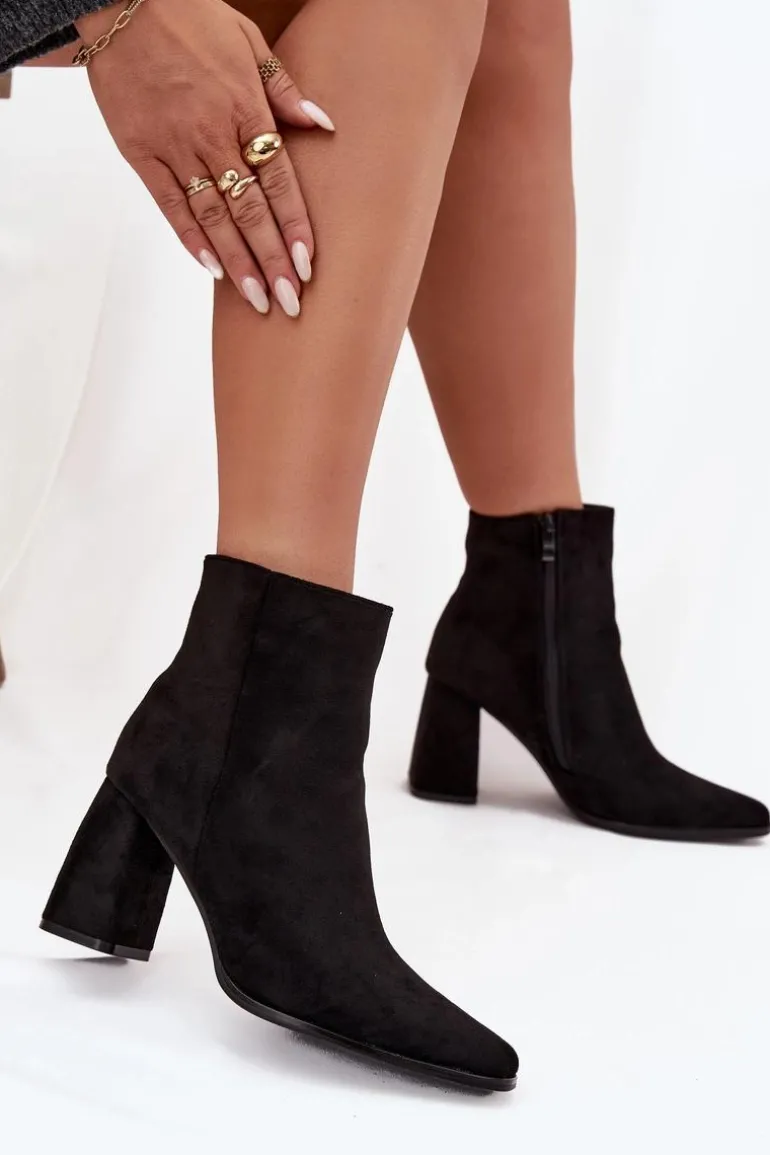 Botki Damskie Na Słupku Z Eko Zamszu Czarne Inessa