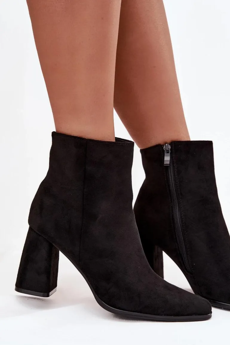 Botki Damskie Na Słupku Z Eko Zamszu Czarne Inessa