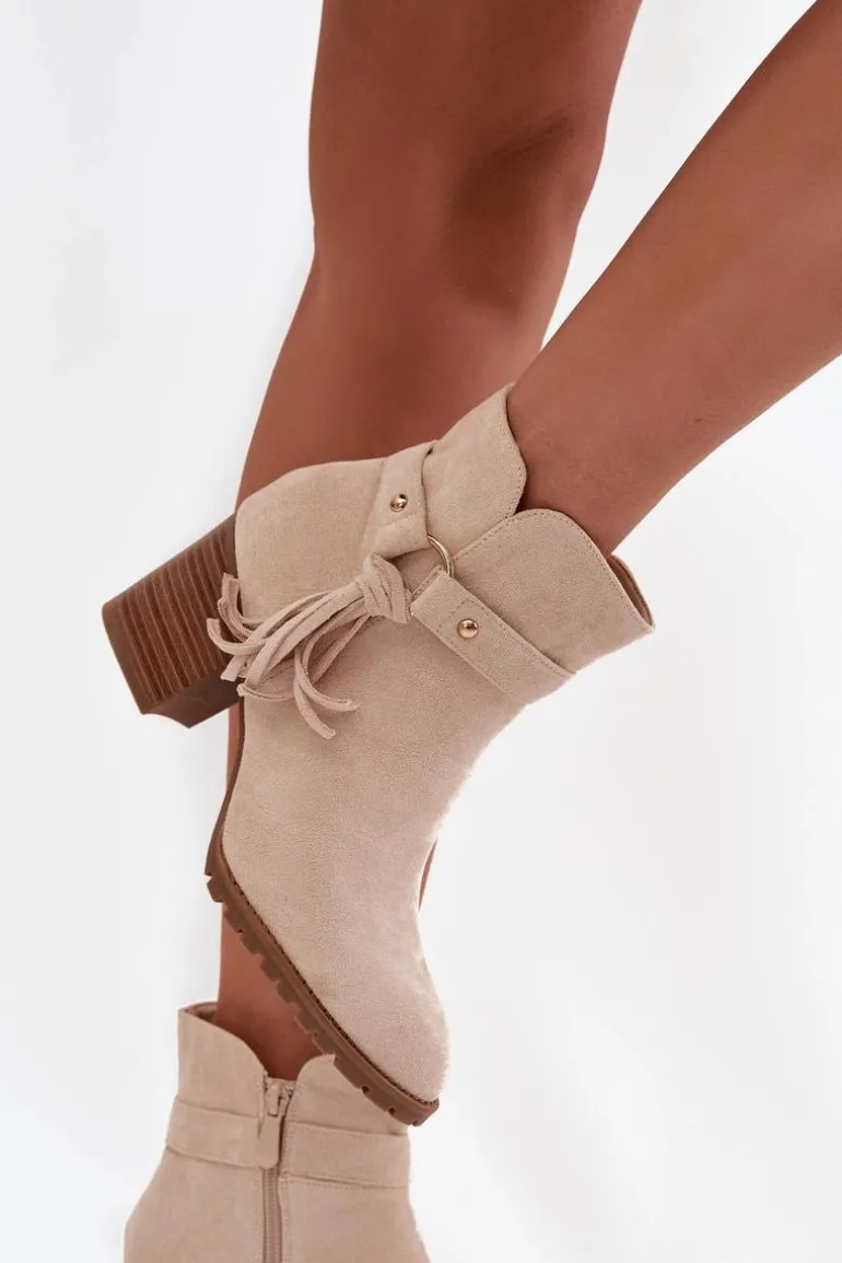 Botki Damskie Na Słupku Z Frędzlami Jasnobeżowe Rosabella