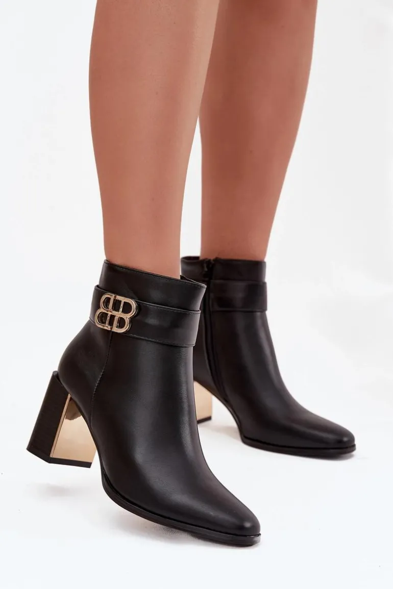 Botki Damskie Na Słupku Z Paskiem I Złotym Detalem Czarne Galinne