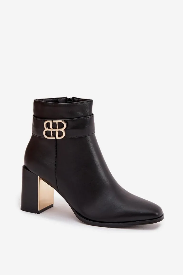 Botki Damskie Na Słupku Z Paskiem I Złotym Detalem Czarne Galinne