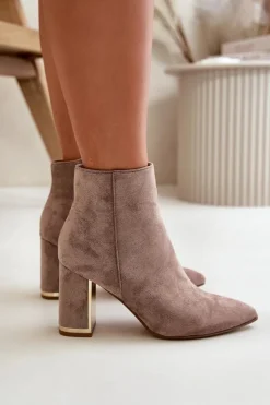 Botki Damskie Na Słupku Zapinane Na Zamek Ocieplane Eko Zamszowe Beżowe Mevair