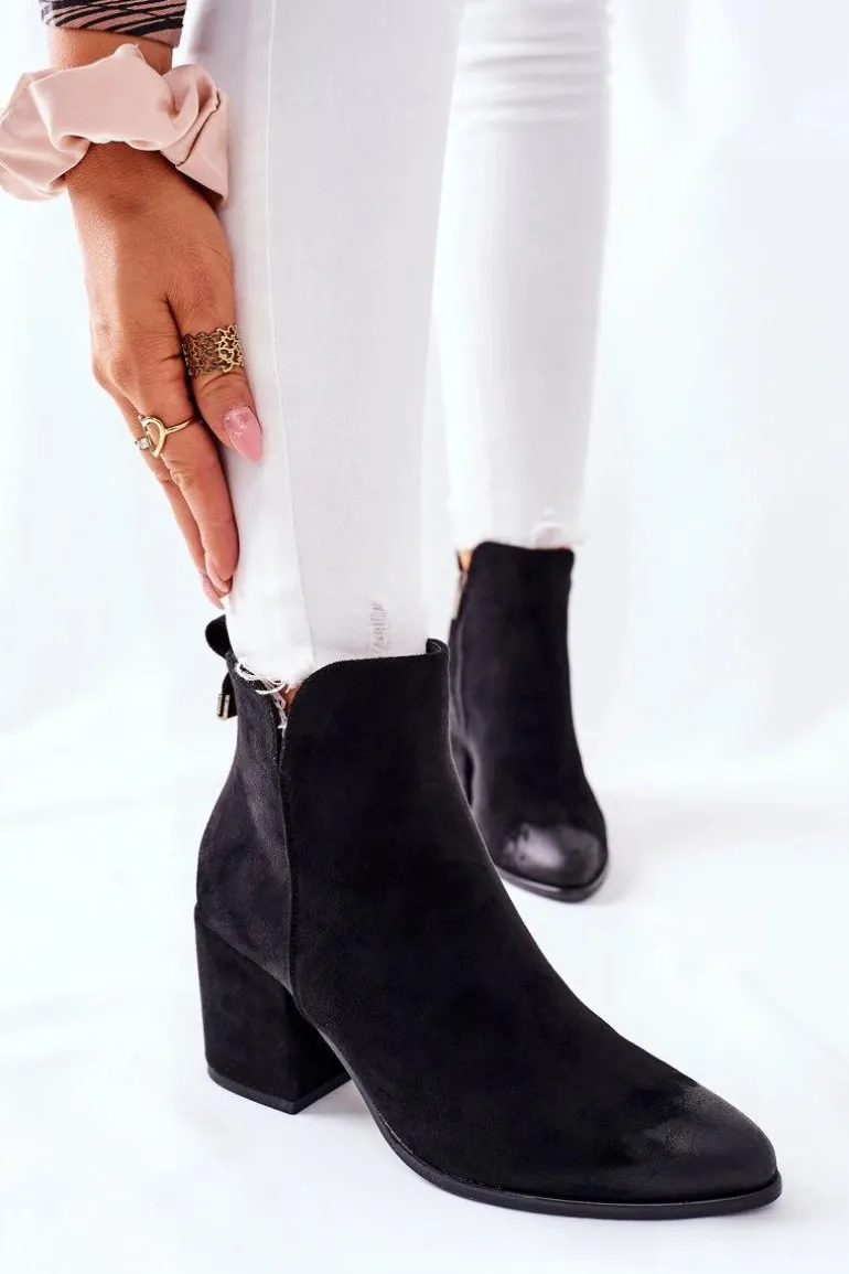 Botki Damskie Na Słupku Zamszowe Czarne Carrick