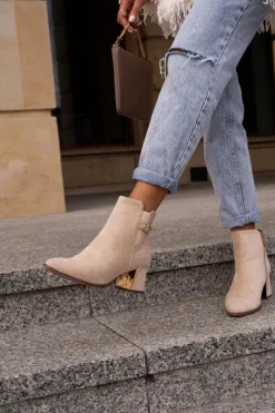 Botki Damskie Na Słupku Zapinane Na Zamek Eko Zamszowe Jasnobeżowe Bonucci