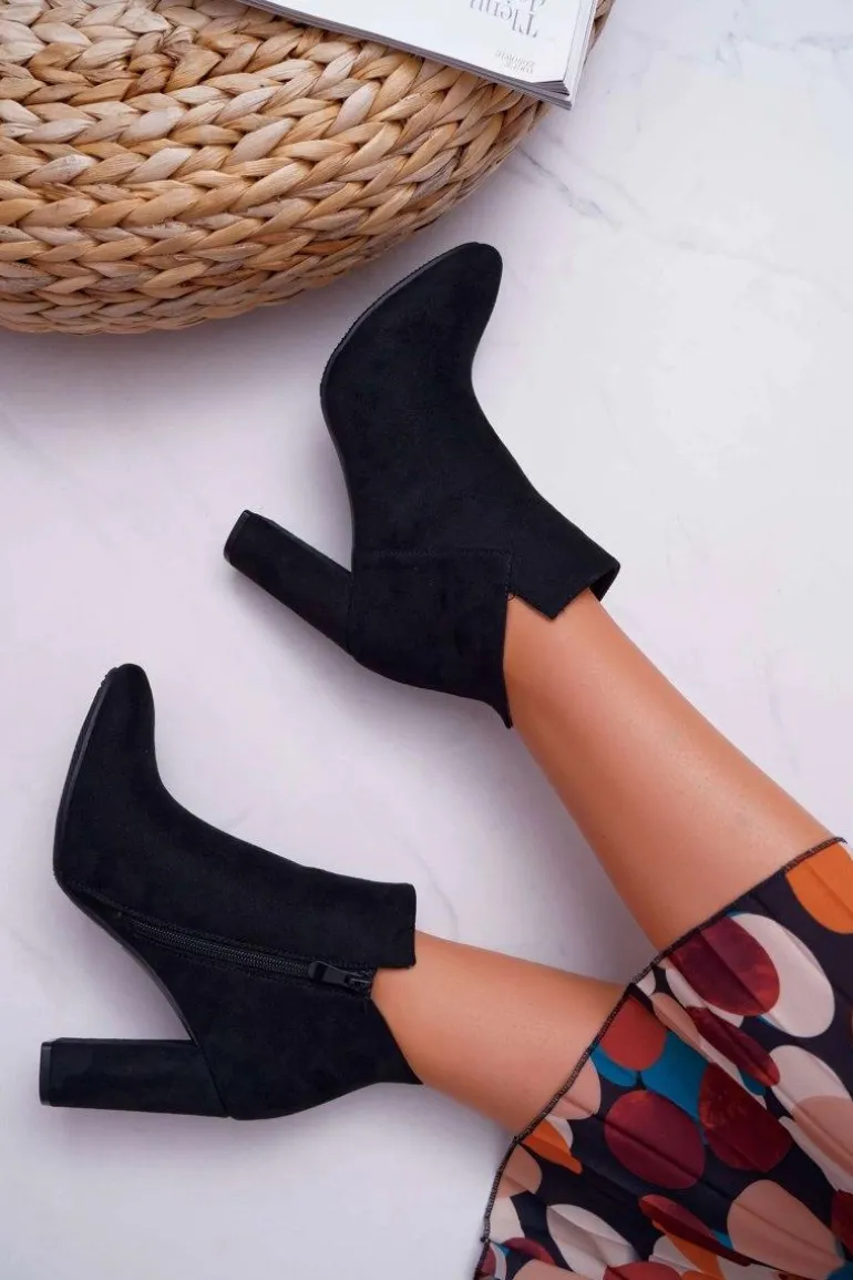 Botki Damskie Na Słupku Zamszowe Czarne Ruffle