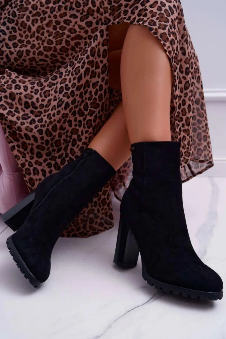 Botki Damskie na Słupku Zamszowe Czarne Cadillac