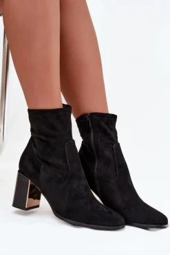 Botki Damskie Na Słupku Ze Złotym Elementem Ocieplane Czarne Amelisse