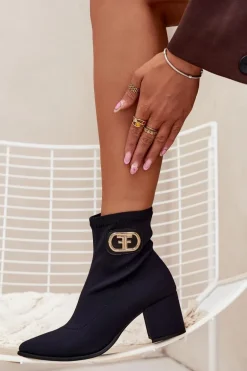 Botki Damskie Na Słupku Ze Złotym Detalem Zazoo 3128 Czarne