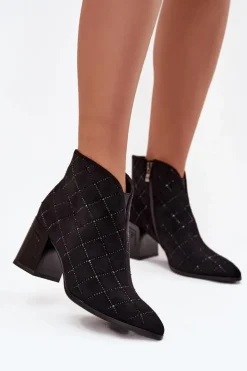 Botki Damskie Na Słupku Ze Zdobieniem D&A MR52-133 Czarne