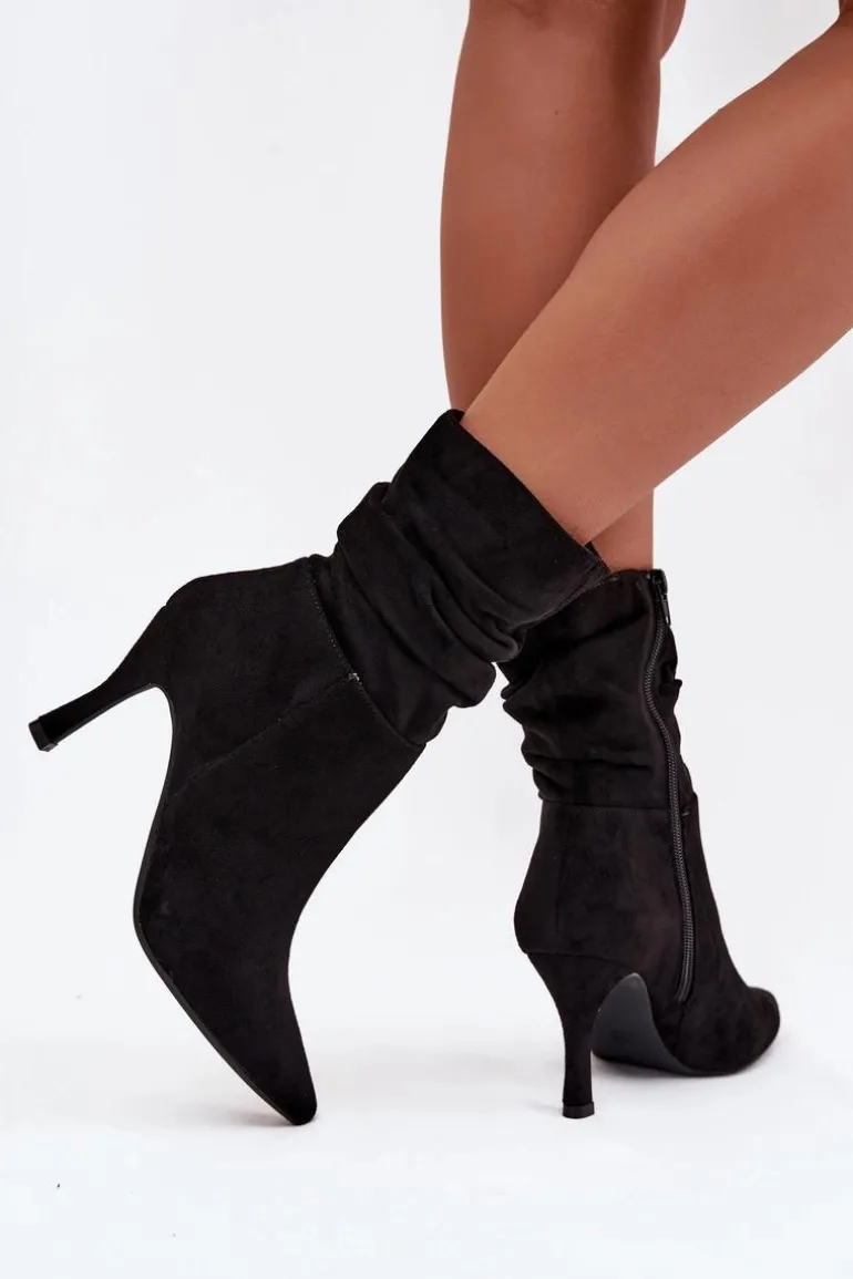 Botki Damskie Na Szpilce Z Marszczoną Cholewką Eko Zamszowe Zamek Czarne Ulisse