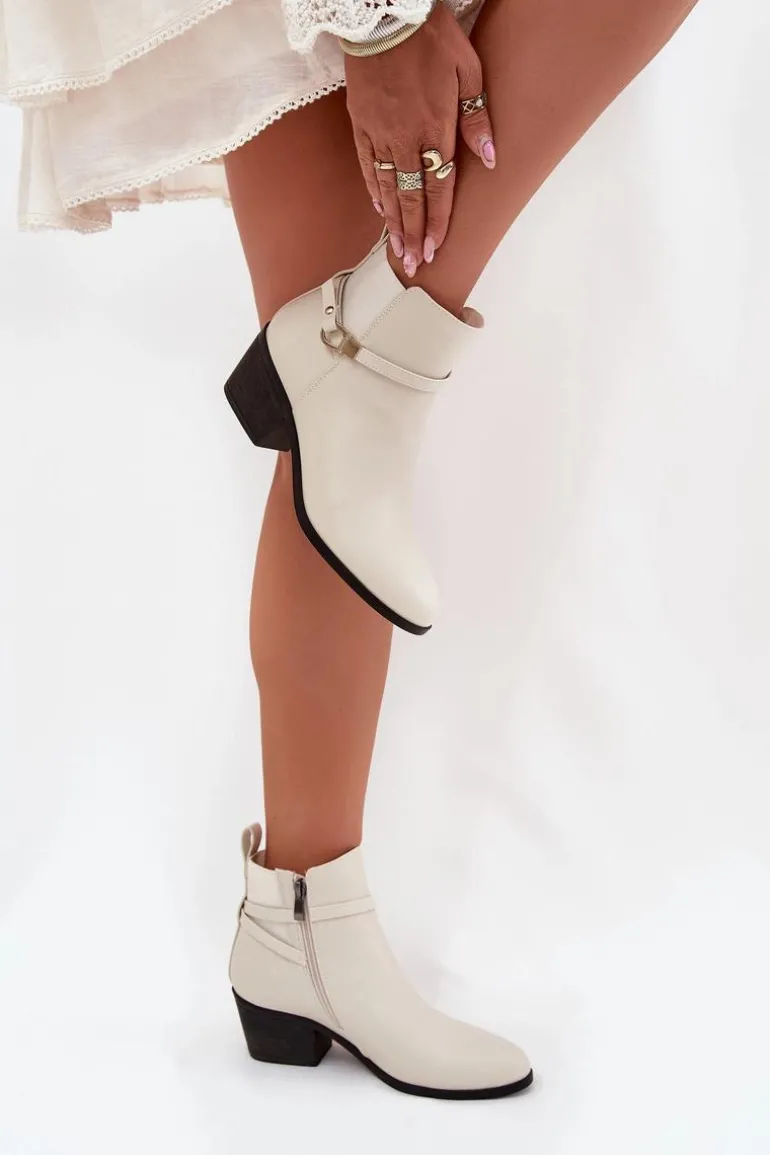 Botki Damskie Na Zamek Z Paseczkiem I Złotym Detalem Jasnobeżowe Zelinae