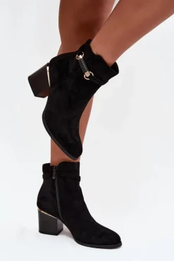 Botki Damskie Ocieplane Na Słupku Z Ozdobnym Paskiem Czarne Galissa