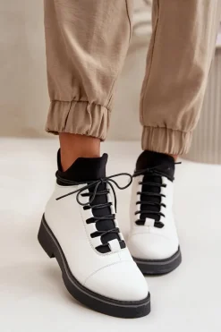 Botki Damskie Ocieplane Z Niską Cholewką Eko Skórzane Białe