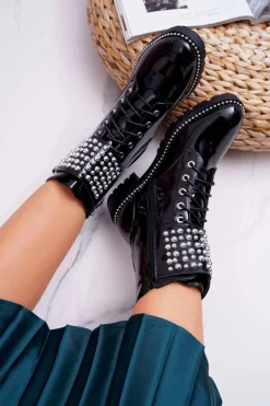 Botki Damskie Płaski Obcas Militarne Lakierowane Czarne Bemmer