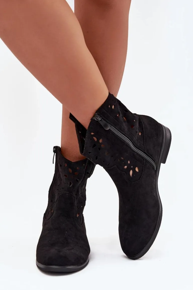 Botki Damskie Z Ażurowym Wzorem Na Płaskim Obcasie Eko Zamszowe Czarne Athera