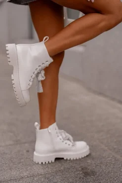 Botki Damskie Z Kokardą Białe Ocenttia