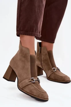 Botki Damskie Z Naturalnego Zamszu Na Słupku Artiker 57C0221 Beżowe