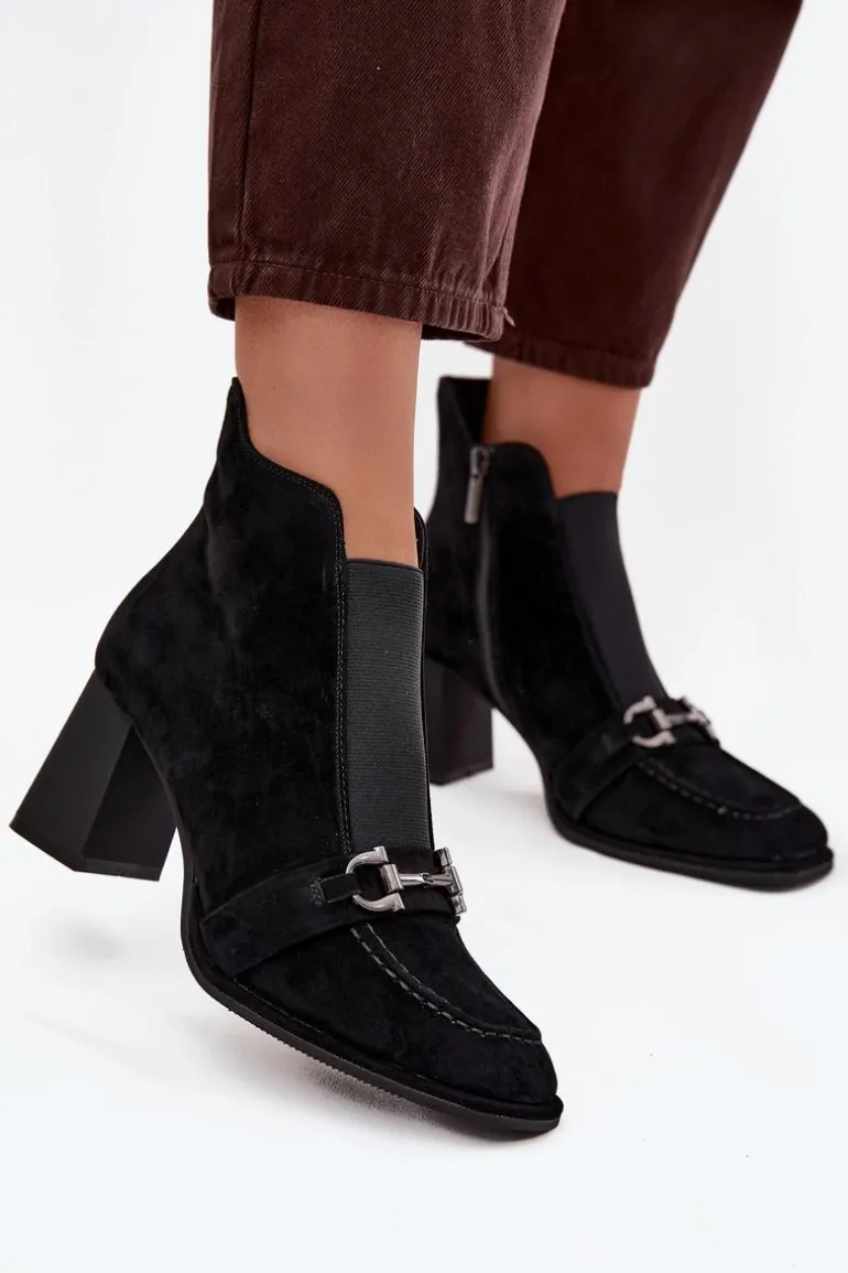 Botki Damskie Z Naturalnego Zamszu Na Słupku Artiker 57C0124 Czarne