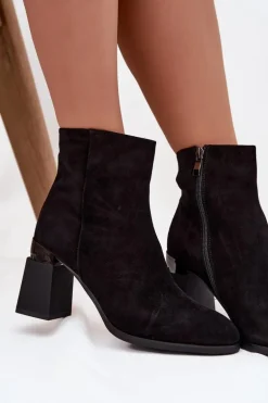 Botki Damskie Z Naturalnego Zamszu Na Słupku Ocieplane D&A CR52-718 Czarne