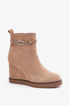 Botki Na Koturnie Z Ozdobnym Paskiem Beżowe Kaiviana