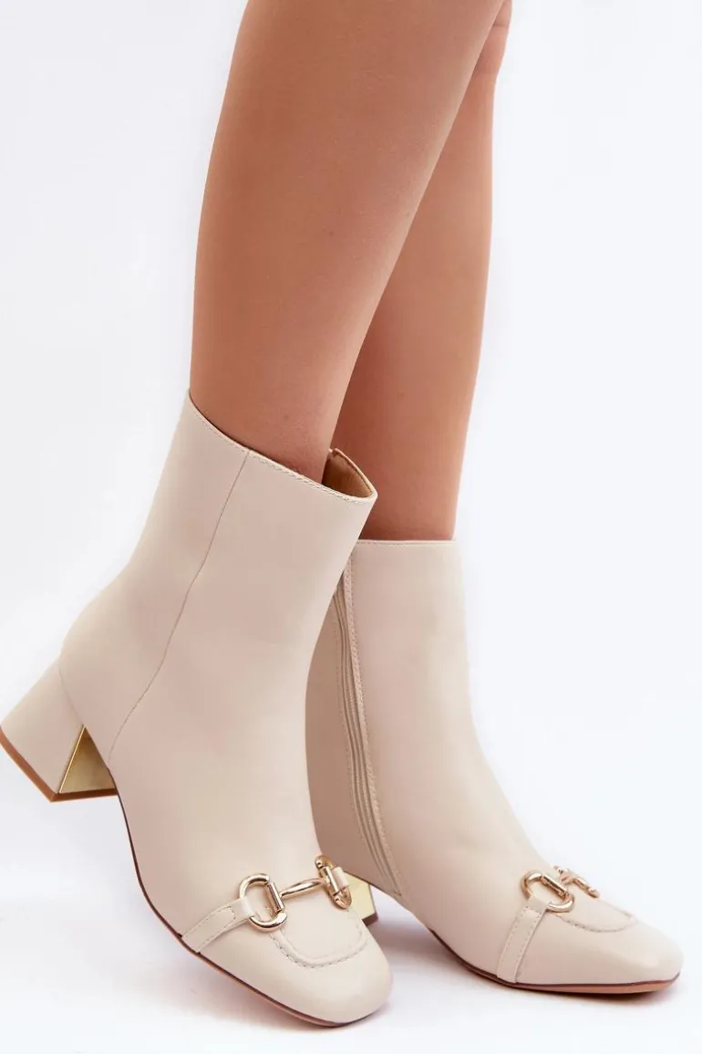 Botki Na Obcasie Z Ozdobą Jasnobeżowe Adinah