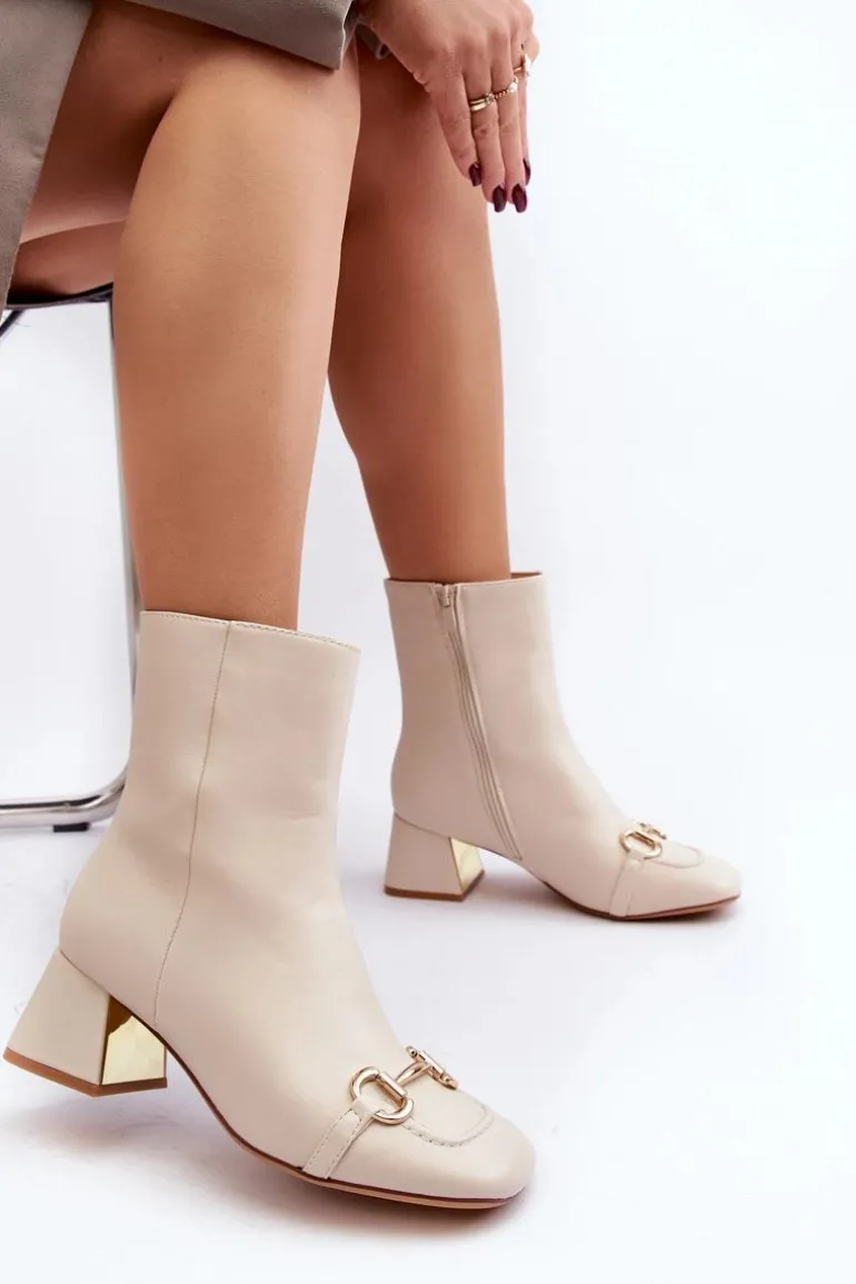 Botki Na Obcasie Z Ozdobą Jasnobeżowe Adinah