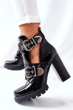 Botki Na Słupku Czarne Lakierowane Klamra Bramshall