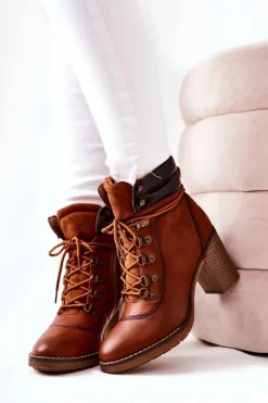 Botki Na Słupku Ocieplane Camel Charmmis